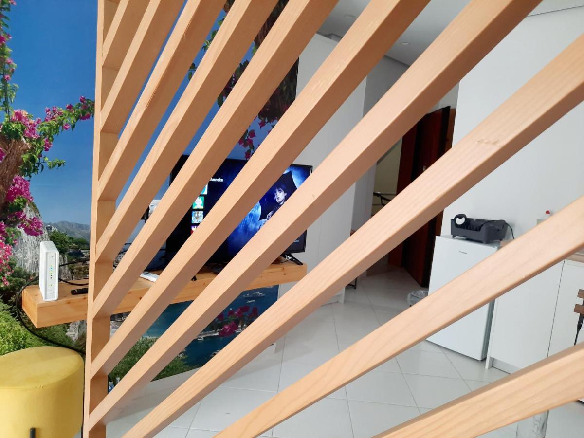 Saranda Promenade Apts ภายนอก รูปภาพ